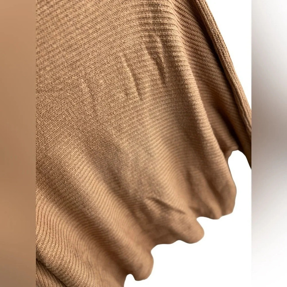 Leith • Dolman Sleeve Sweater In Tan Dale - Picture 6 of 6